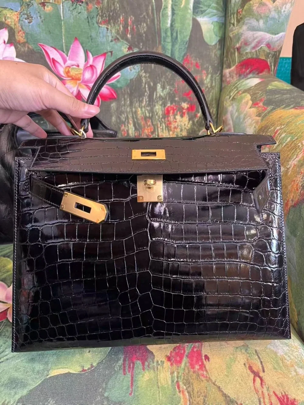 H KELLY NILOTICUS CROCODILE 28 CM SHINNY NOIR GHW SELLIER IMPORTED CALFSKIN